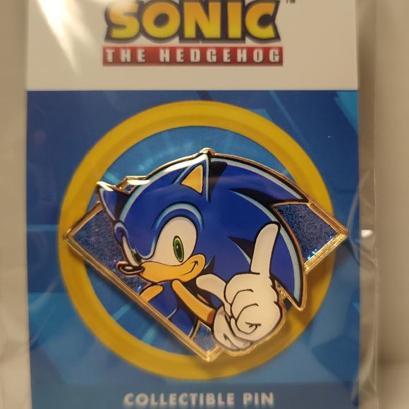 Sonic The Hedgehog Golden Series Enamel Pin Full Color Official Collectible - Picture 1 of 3